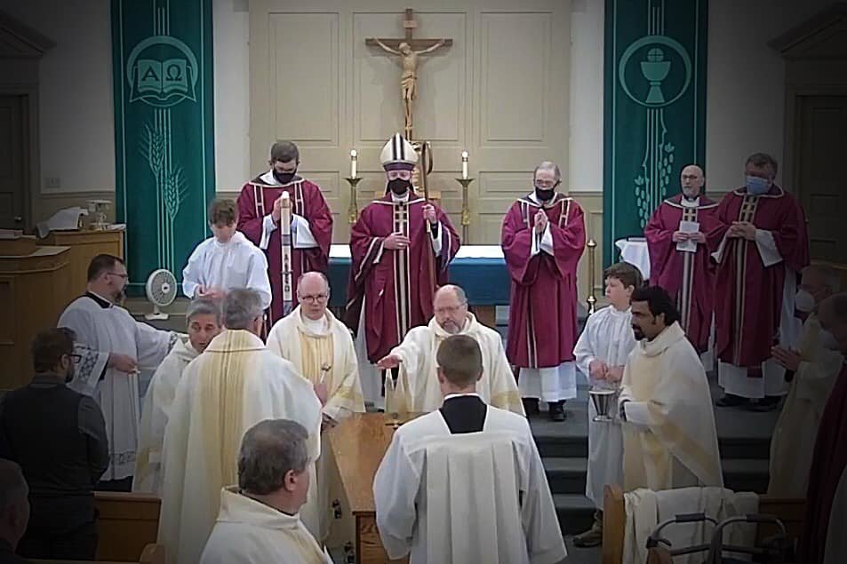 Bishop McKnight and priests of the Jefferson City diocese celebrate Father Paul Hartley's Funeral Mass in Boonville on Jan. 19, 2022.